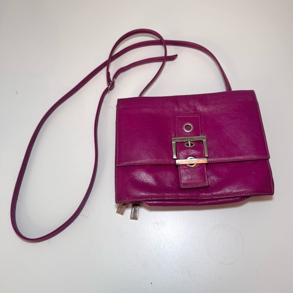 Vintage Perlina Magenta Leather Crossbody Bag